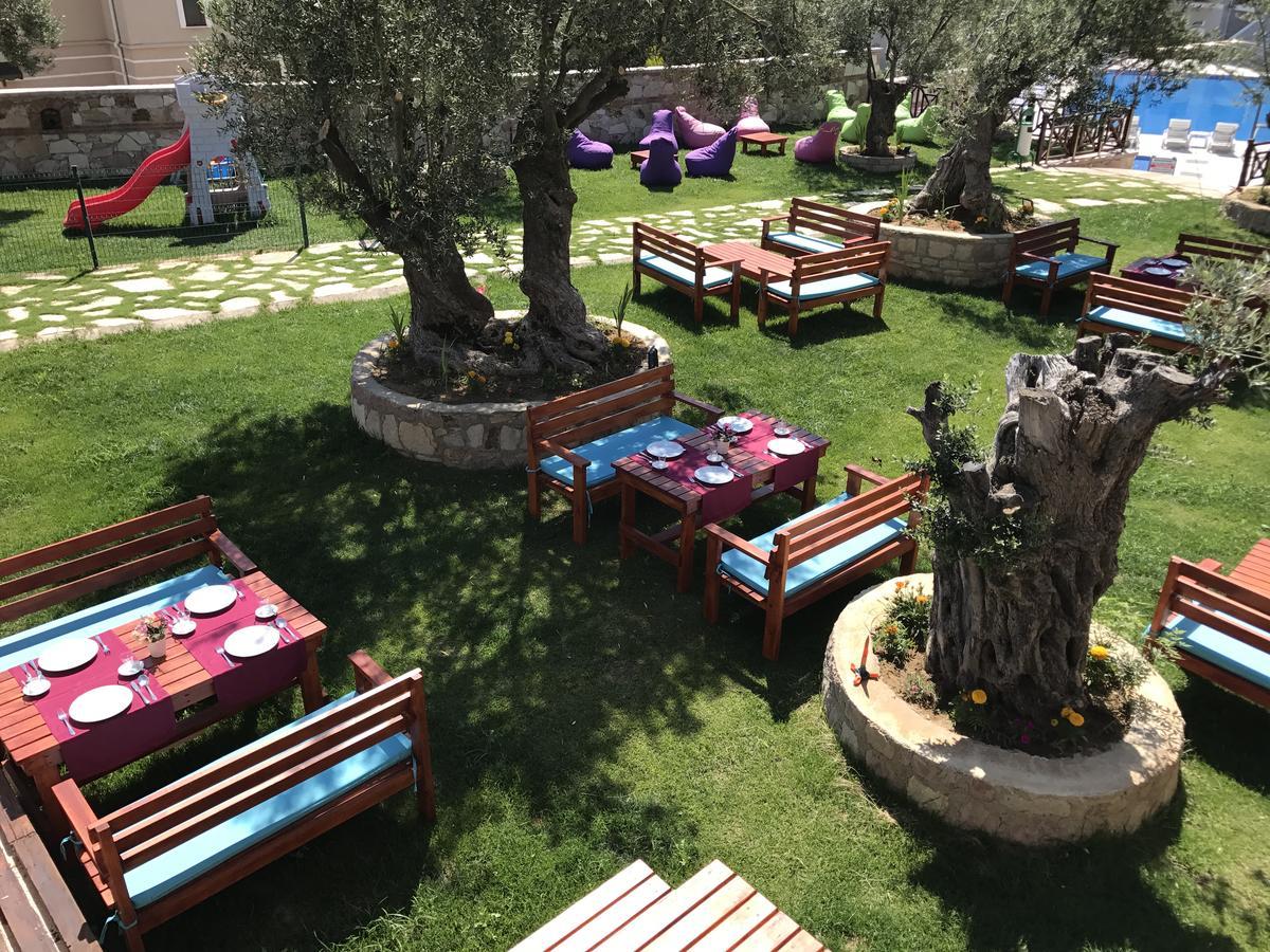 Elisa Hotel Ayvalı Exterior foto